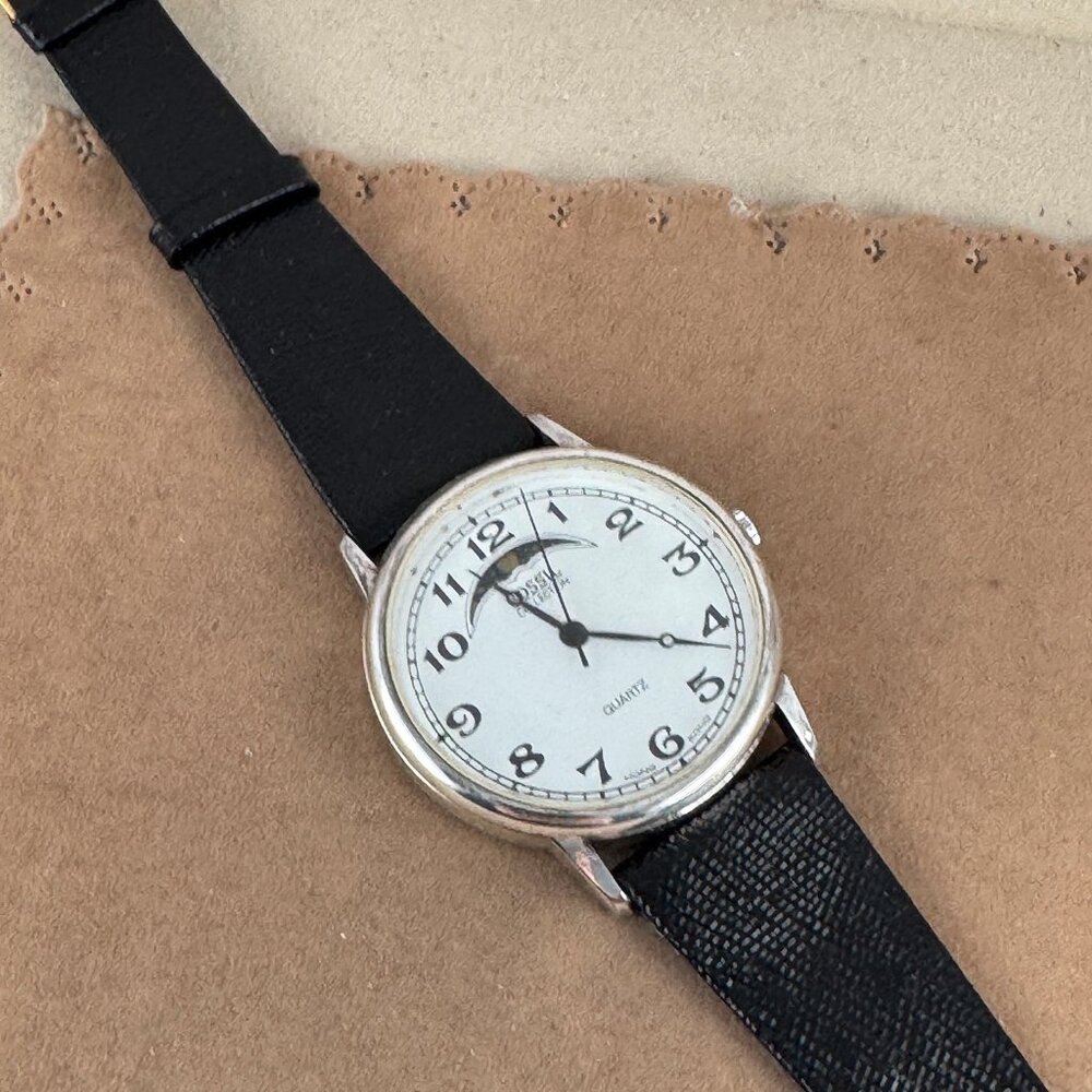 Vintage Fossil Club Collection Moon Phase Watch Silver Tone Bezel Black Strap